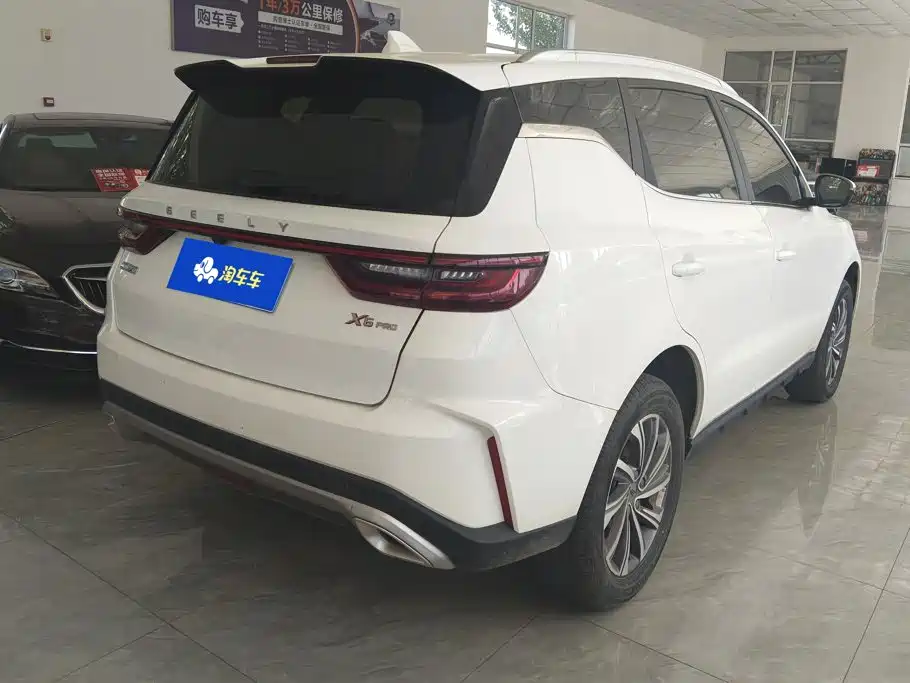 Photo 3 - Geely Emgrand X6