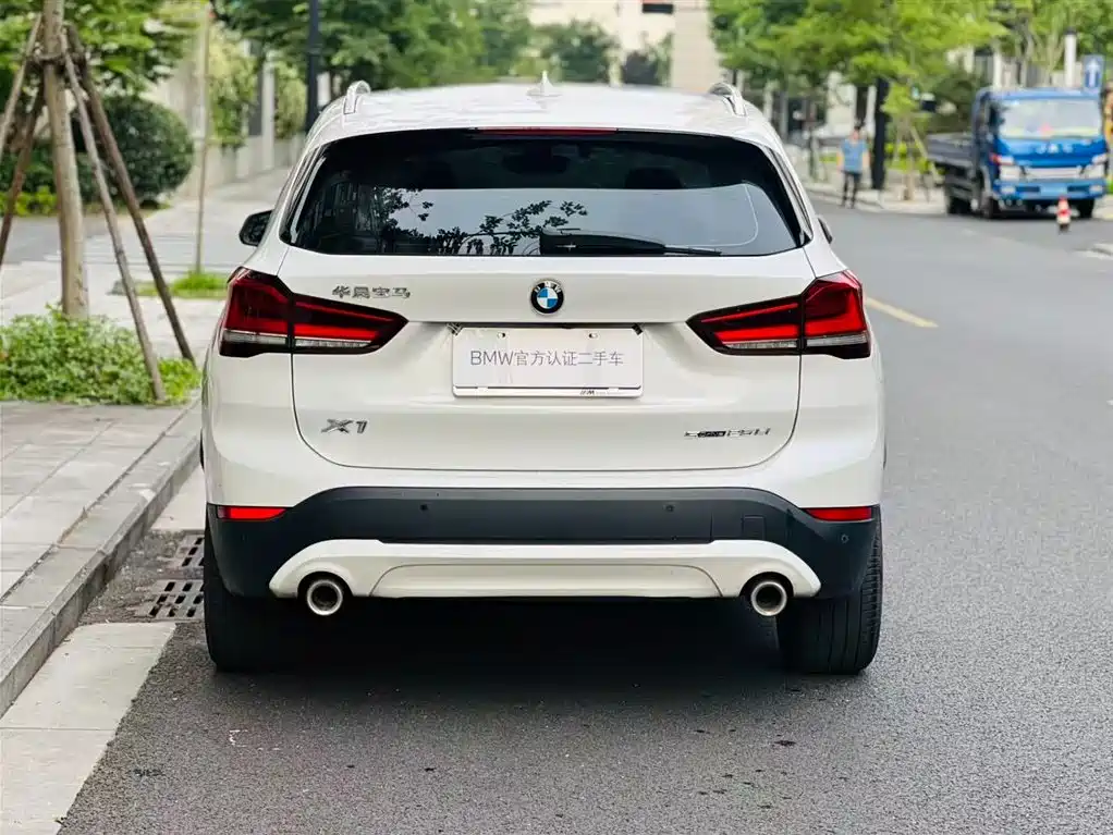 BMW X1 2022 sDrive25Li Leading фото 5