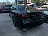 Photo 8 - Toyota Avalon