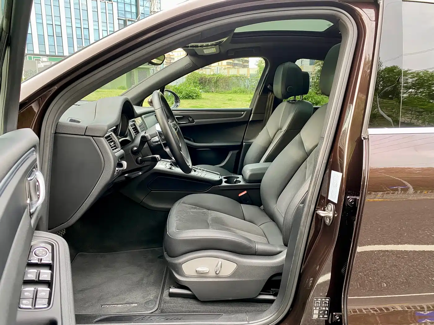 Porsche Macan 2017 Macan 2.0T фото 9