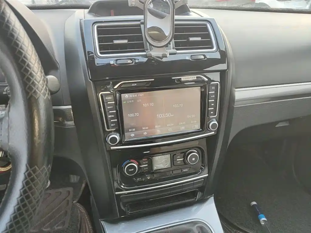 Haval H5 Classic 2013 Premium Edition 2.0L Manual 2WD Progressive фото 13
