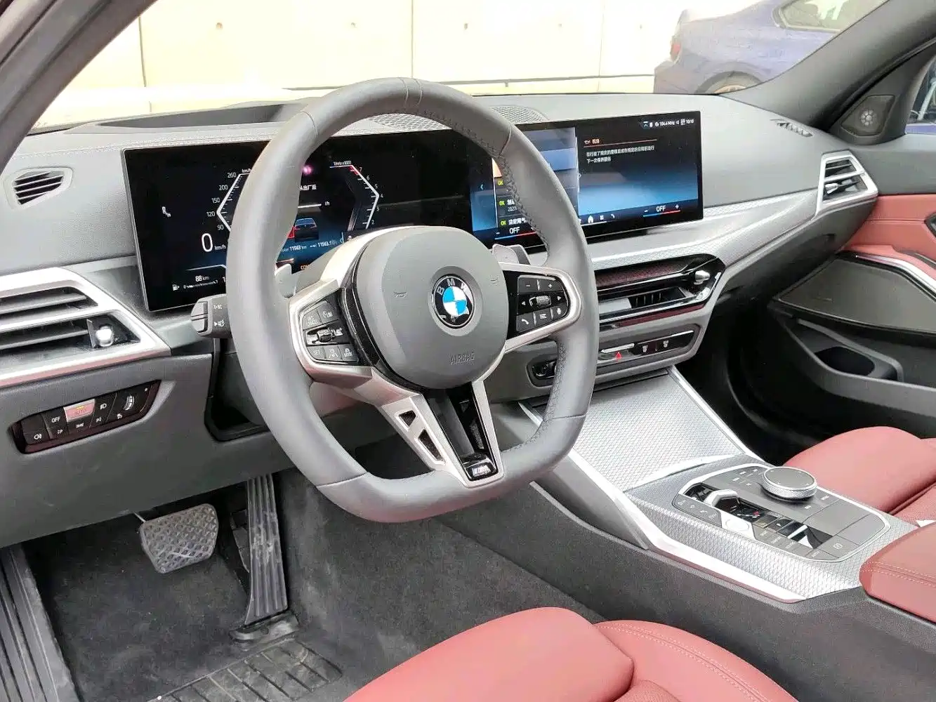 BMW 3 Series 2025 330Li M Sport Night Edition фото 5