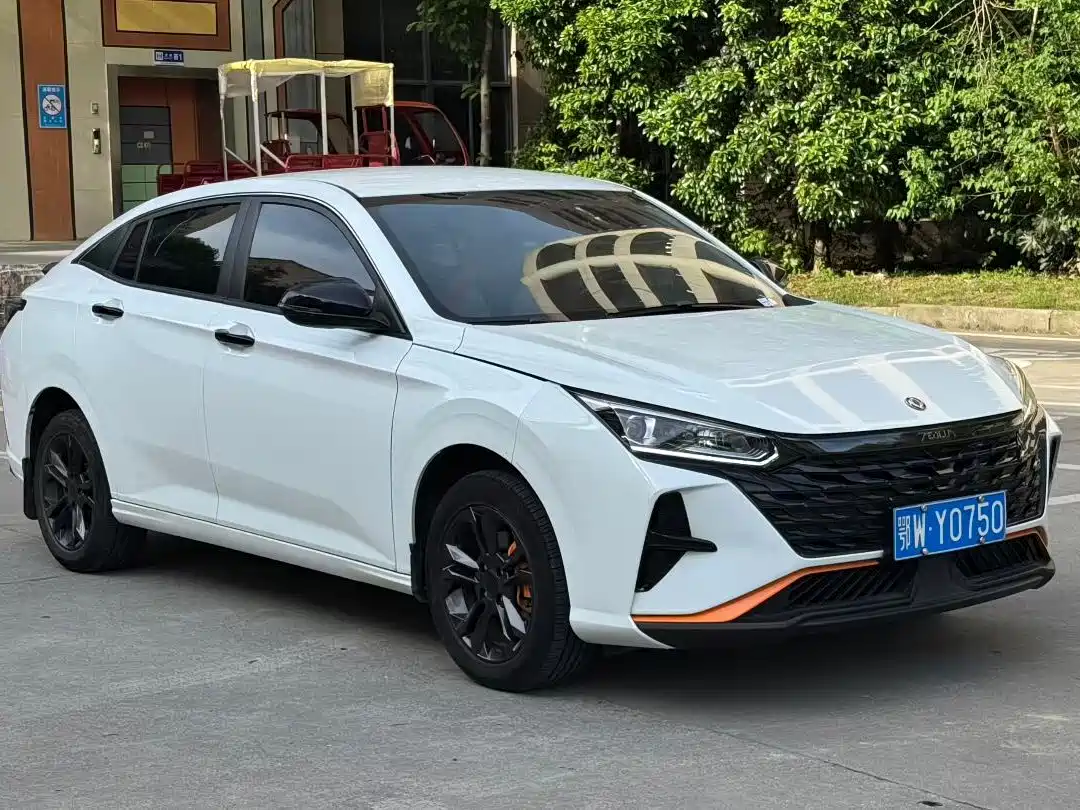 DONGFENG FENGSHEN YI HYUN