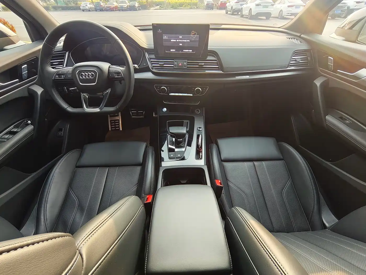 Audi Q5L 2024 Model 40 TFSI Luxury Dynamic фото 6
