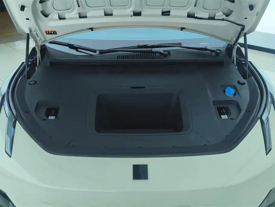 Lynk & Co Z20 2025 530km RWD Pro фото 10