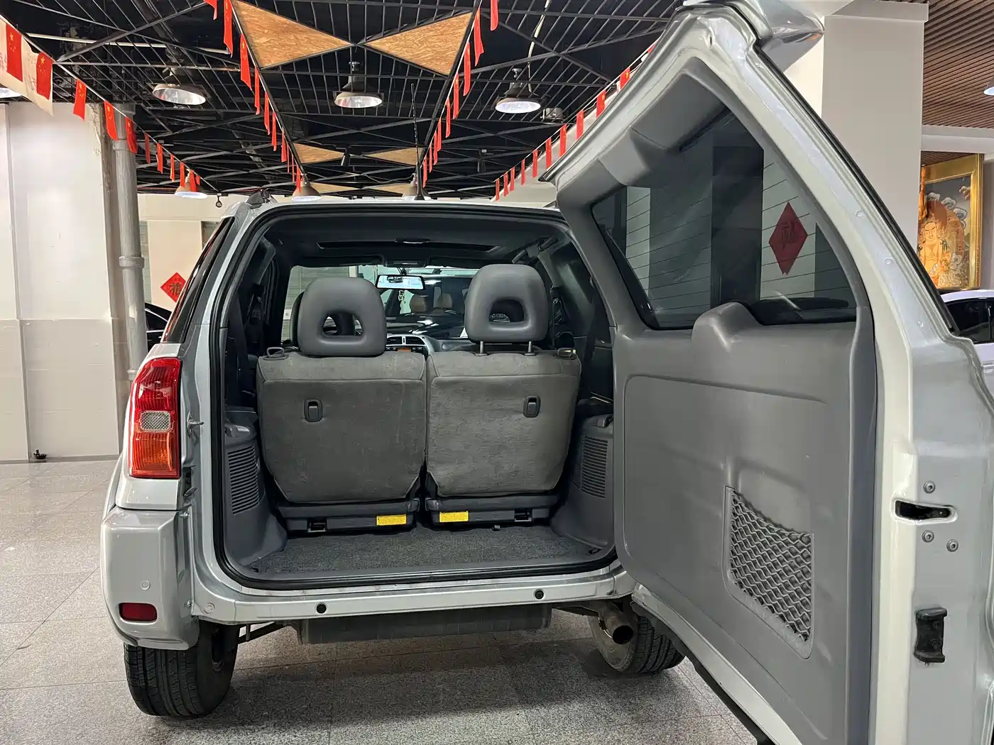 Toyota RAV4 (Import) 2004 Model 2.0 3-Door фото 6