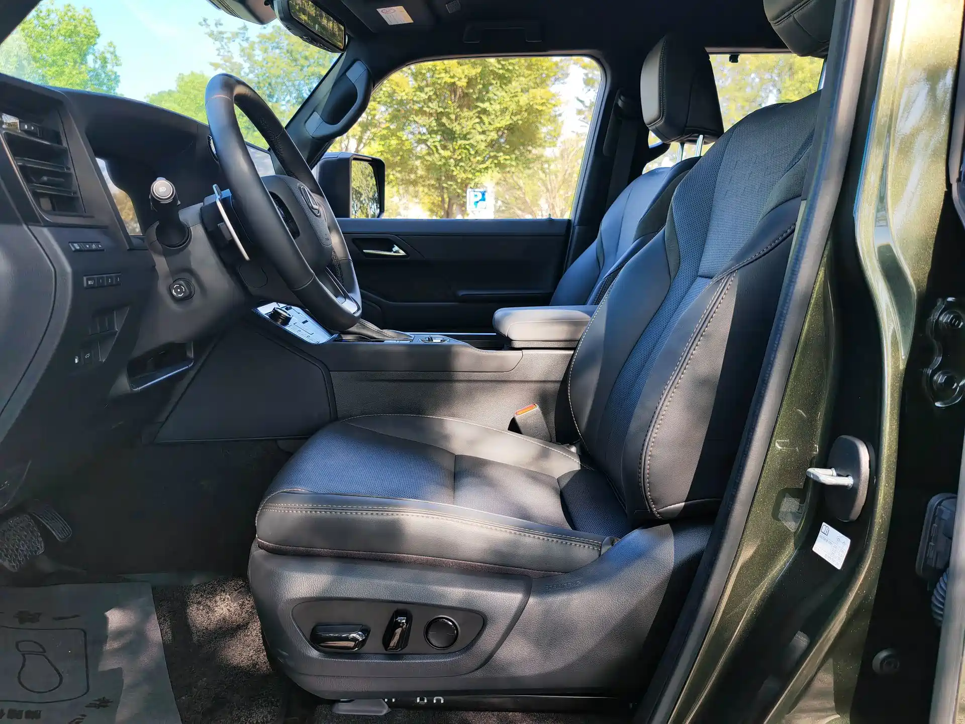 Фото 7 - Lexus GX