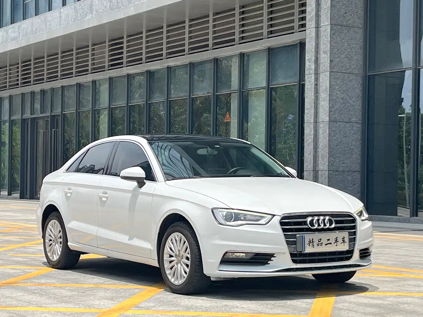 Audi A3 2015 Limousine 35 TFSI Millionth Anniversary Intelligent Leader Type фото 3