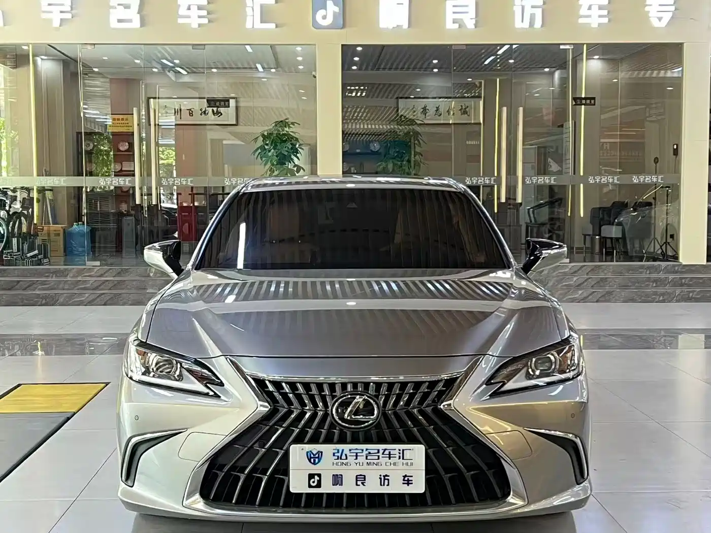 Lexus ES 2022 200 Luxury Edition