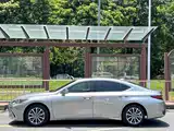 Фото 5 - Lexus ES