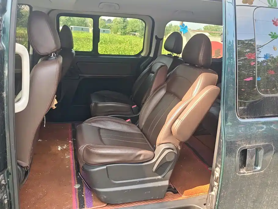 Dongfeng Fengxing Lingzhi PLUS 2022 2021 Wagon 2.0L Manual Luxury 7-Seater
