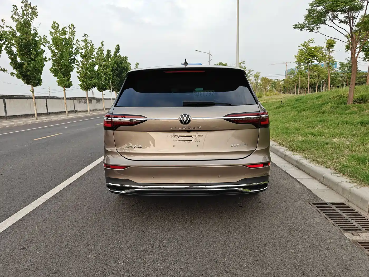 Volkswagen Viloran 2020 380TSI Premium фото 5