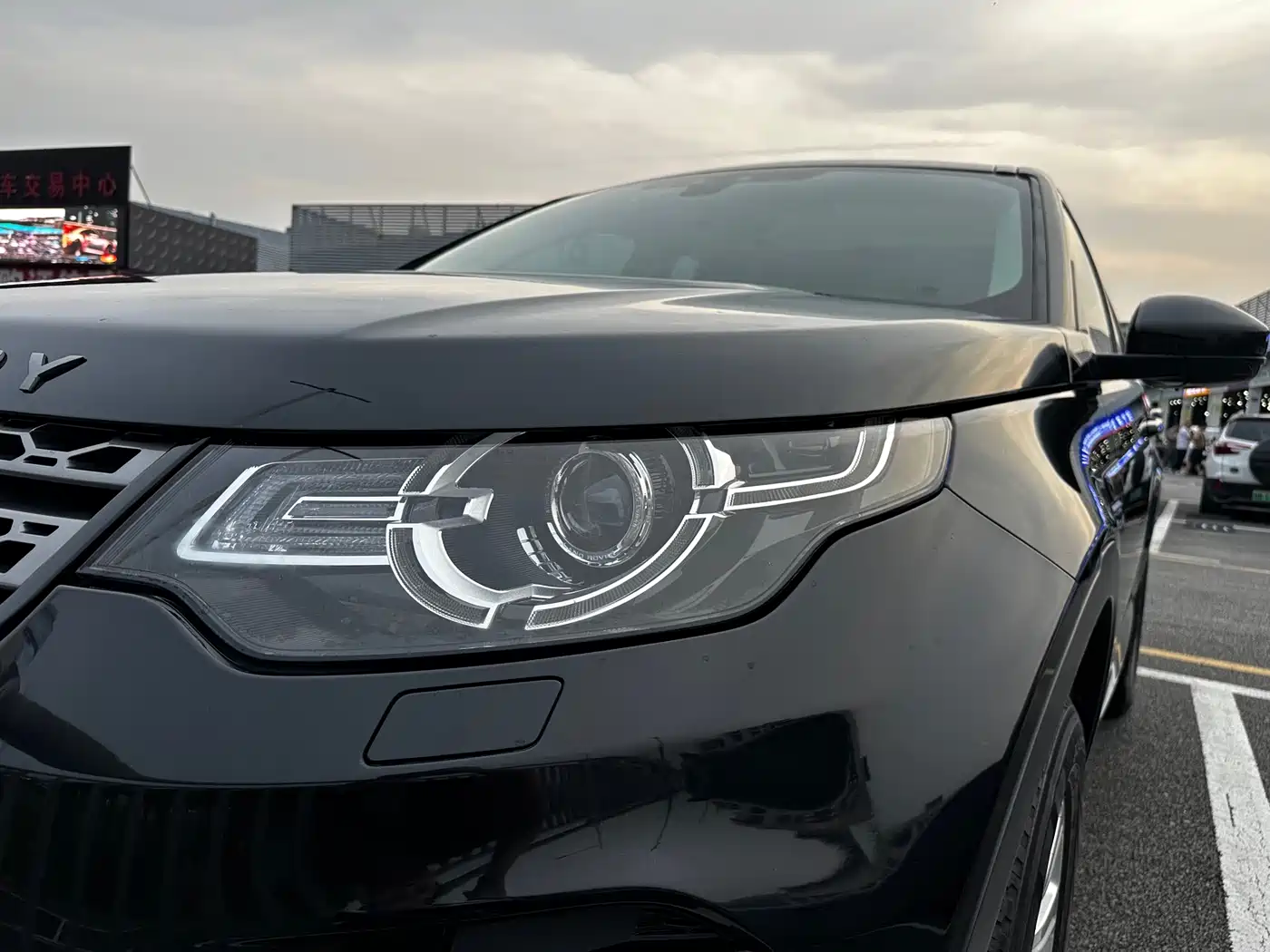 Land Rover Discovery Sport 2018 240PS SE Edition фото 13