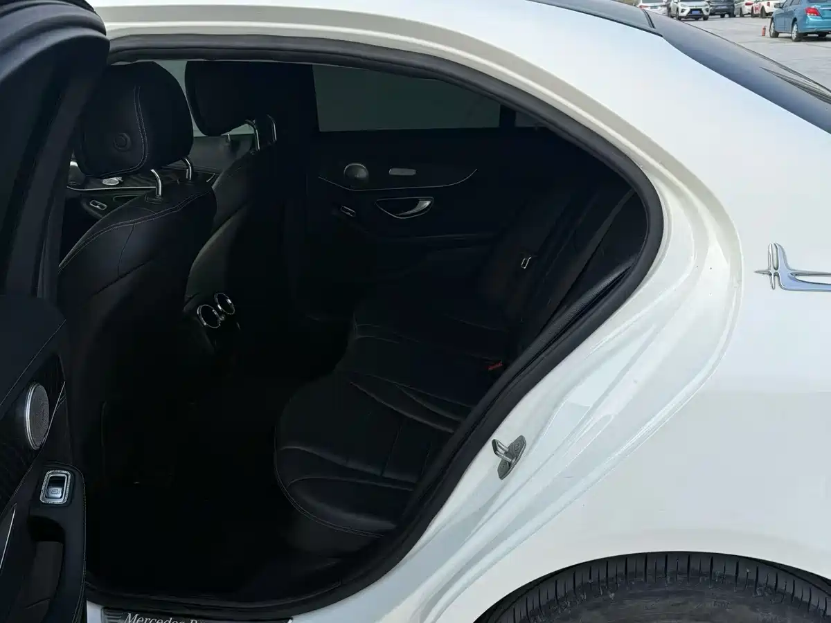 Mercedes-Benz C-Class 2019 C 260 L Sport фото 6
