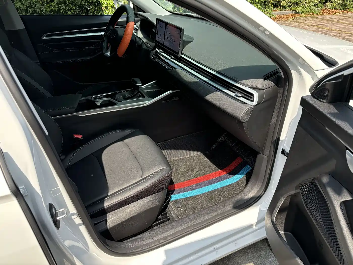 GEELY AUTOMOBILE EMGRAND
