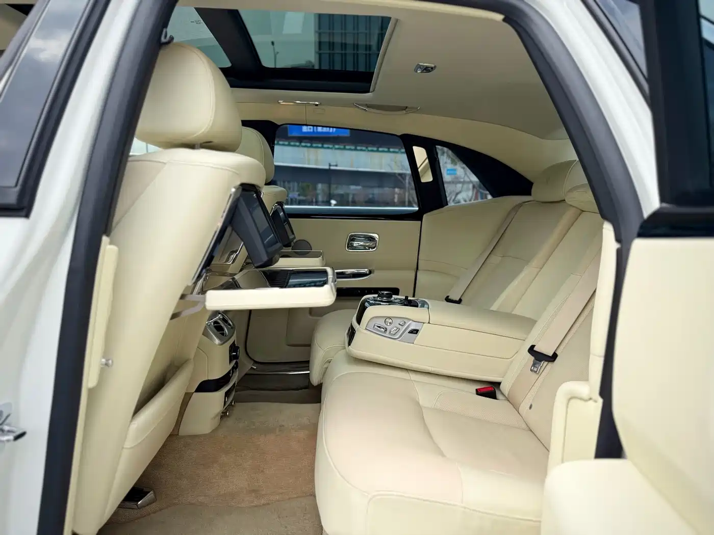 Rolls-Royce Ghost 2011 2010 Model 6.6T Standard