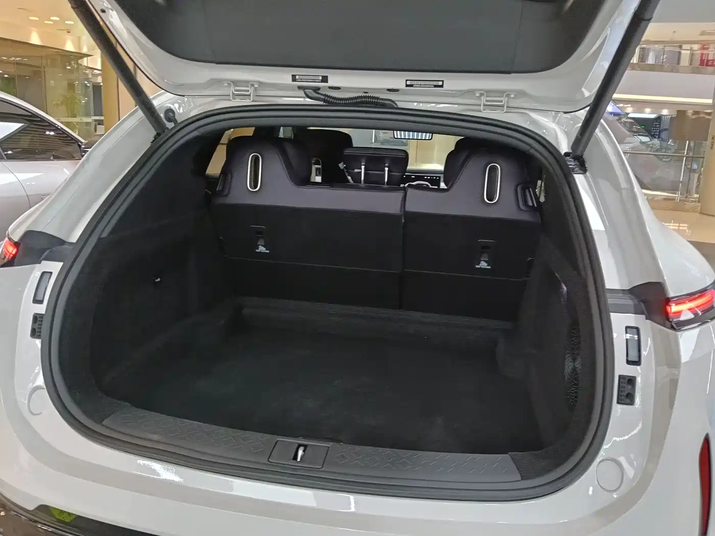 Avatr 07 2026 Elite Extended Range 52.01kWh фото 7