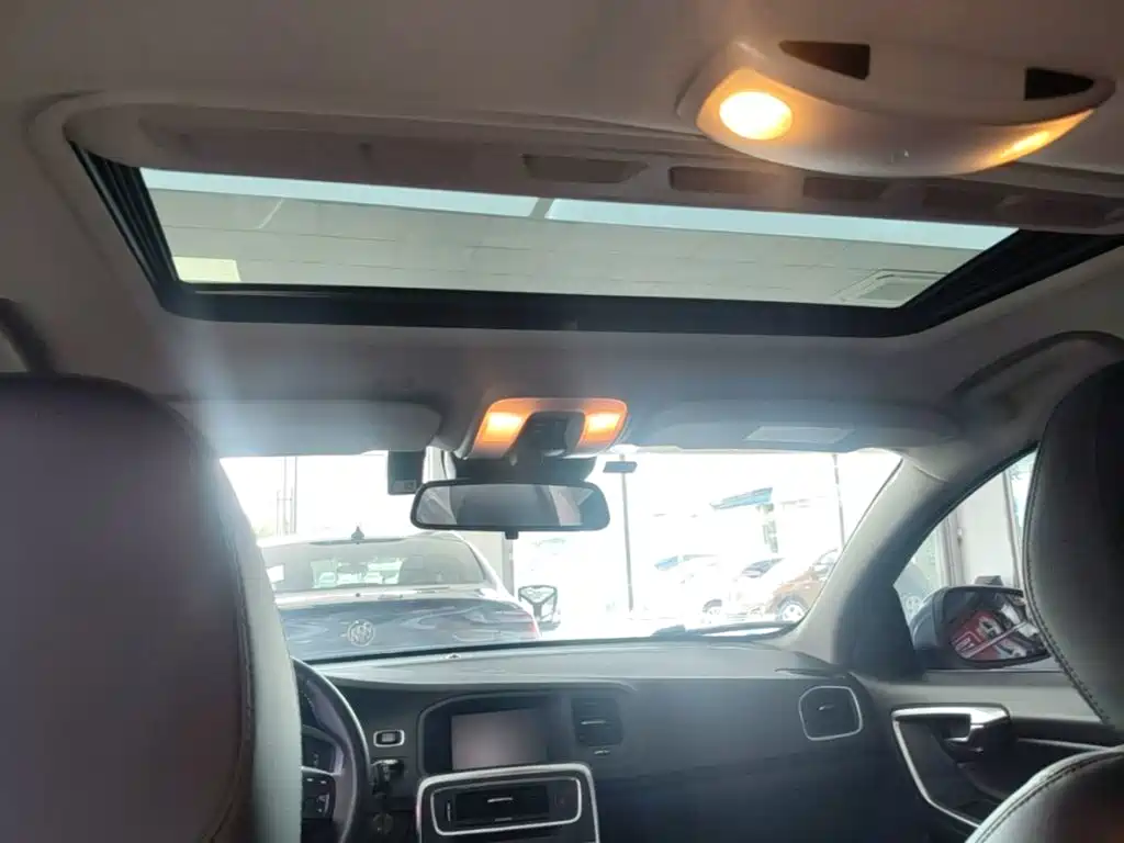 Volvo V60 2017 2017 T5 Zhi Yi Edition China V