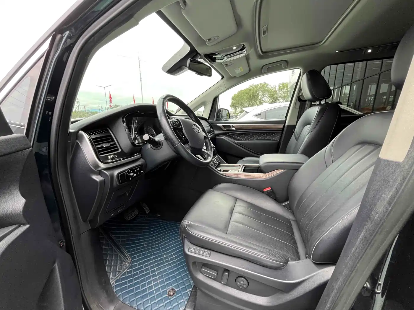 GAC Trumpchi Trumpchi M8 2020 Pilot 390T Ultimate Edition фото 4