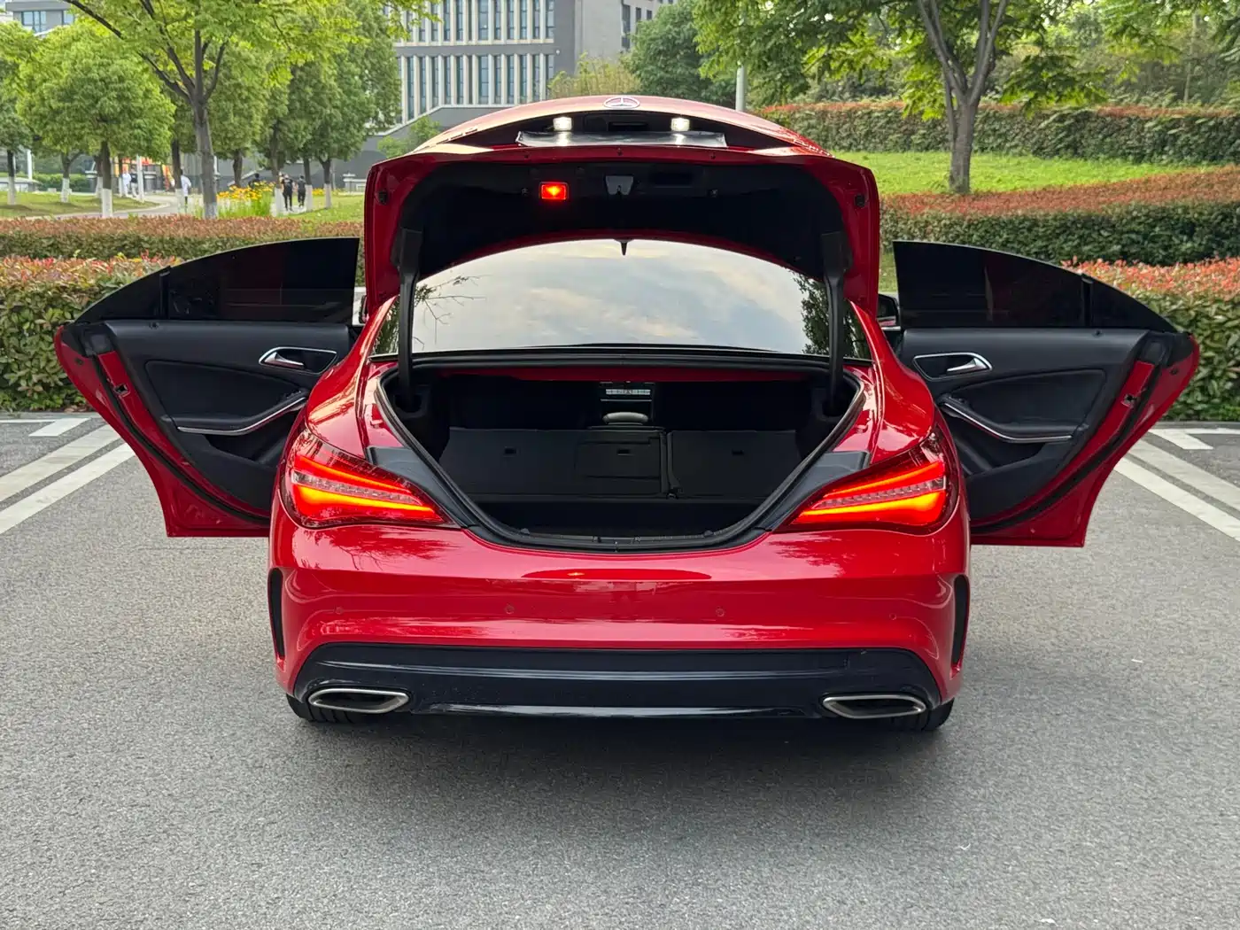 Mercedes-Benz CLA (Import) 2018 CLA 220 4MATIC фото 9