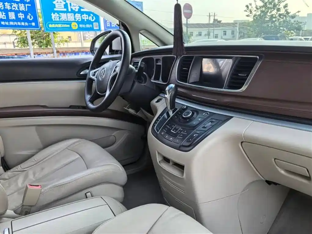 Buick GL8 2017 25S Luxury China V фото 8