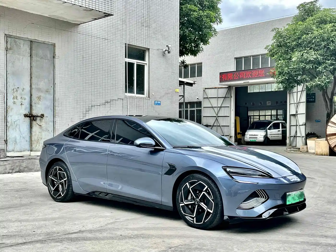 BYD Seal 2022 700km Long Range RWD Edition фото 3
