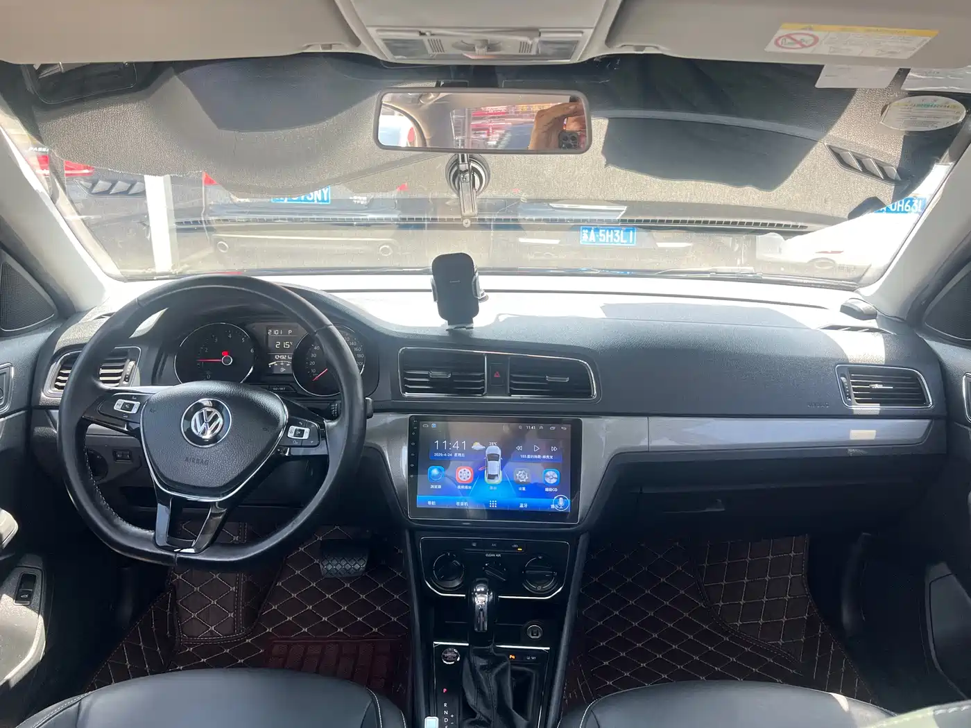 Volkswagen Lavida 2017 1.6L Automatic Trend Edition фото 14