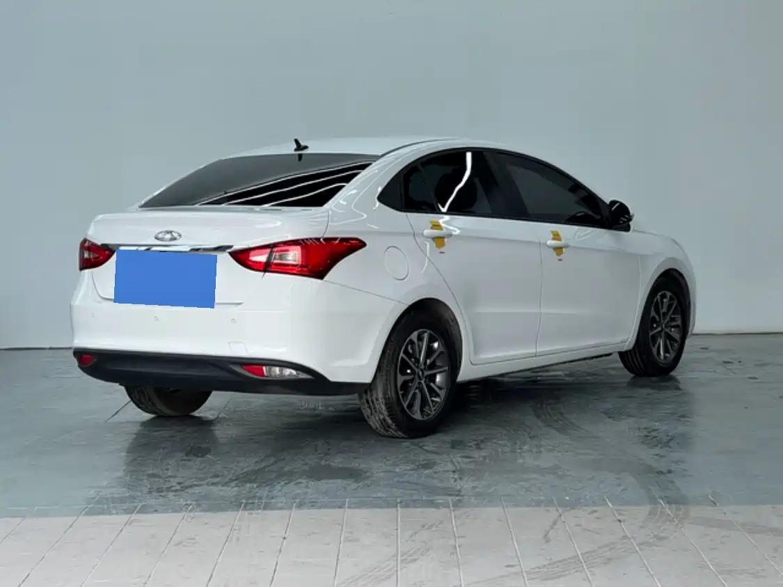 CHERY ARRIZO 5