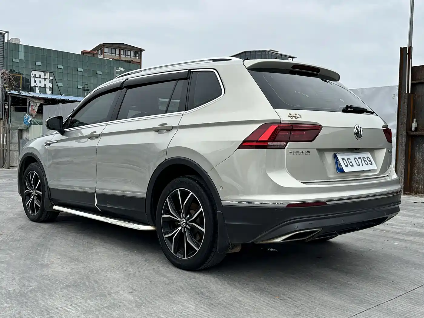 Volkswagen Tiguan L 2017 380TSI Automatic 4WD Flagship Edition фото 16