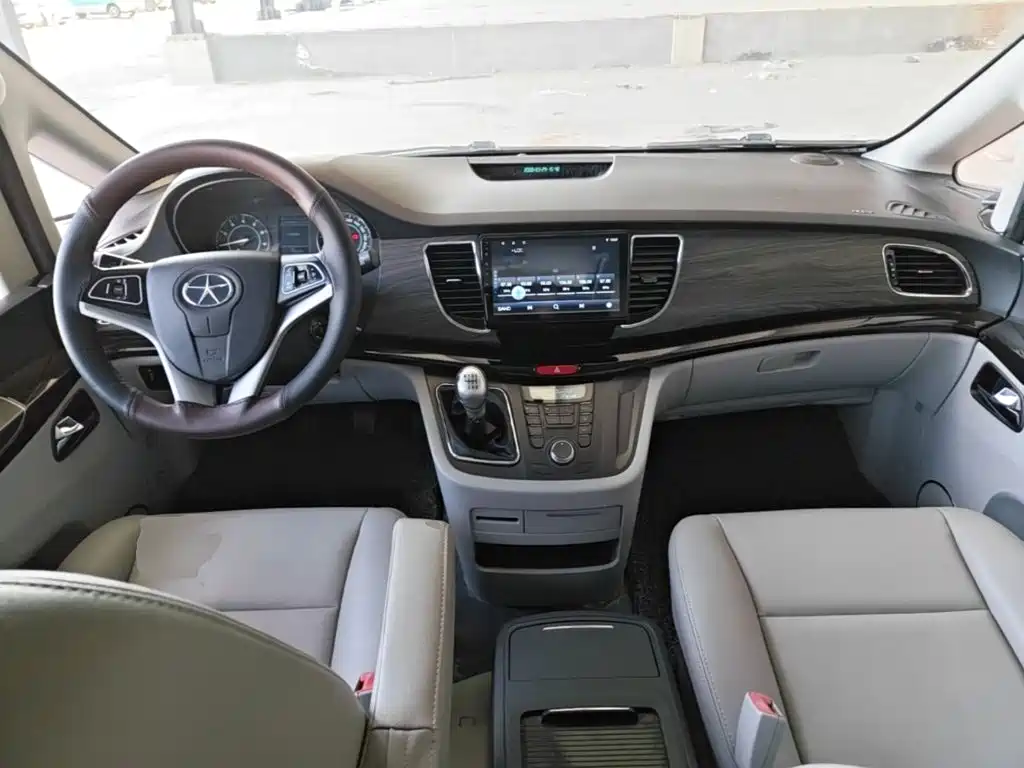 JAC Refine M5 2015 2013 2.0T Petrol Manual Business Edition