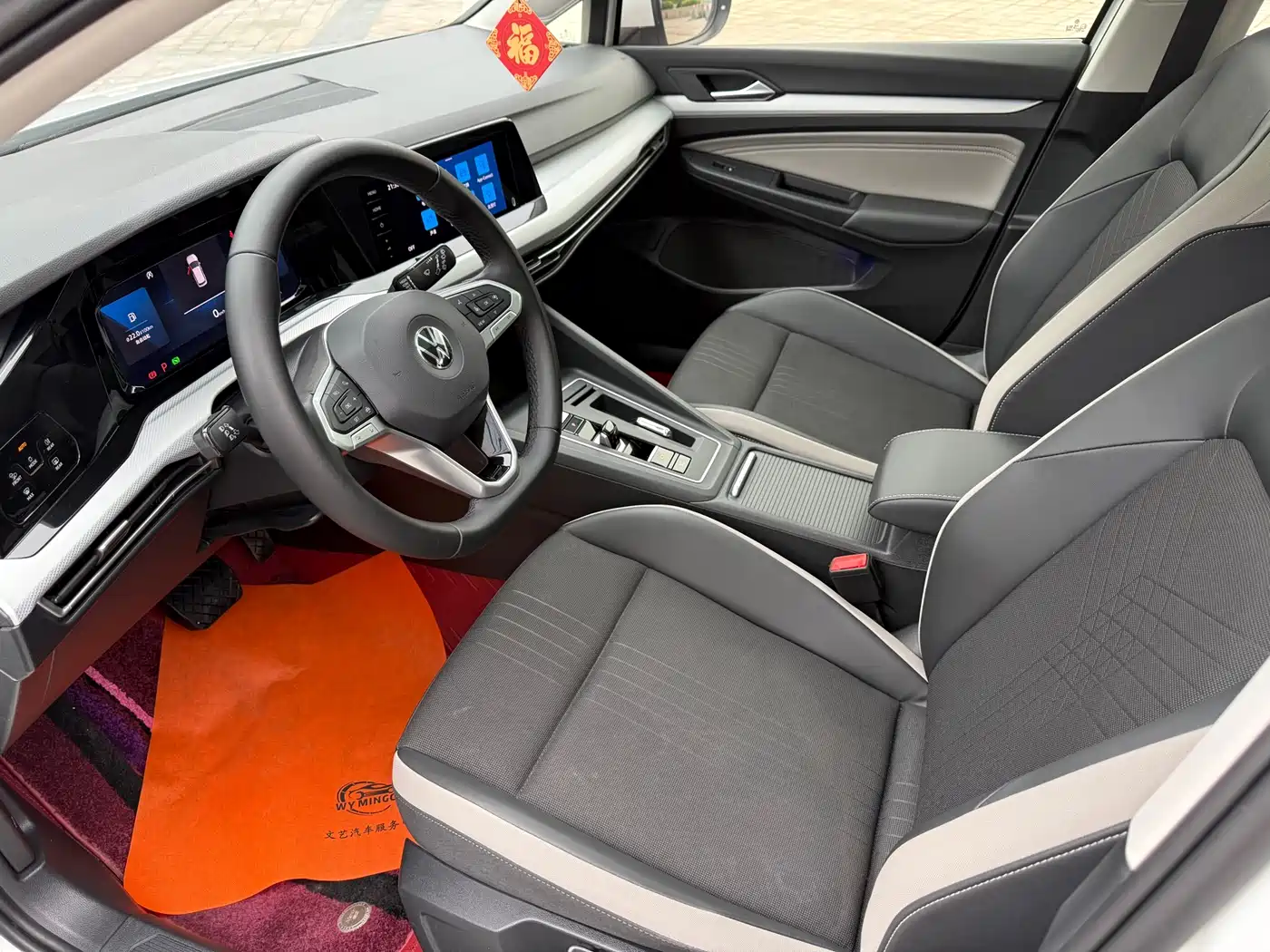 Volkswagen Golf 2021 280TSI DSG 30th Anniversary Edition фото 15