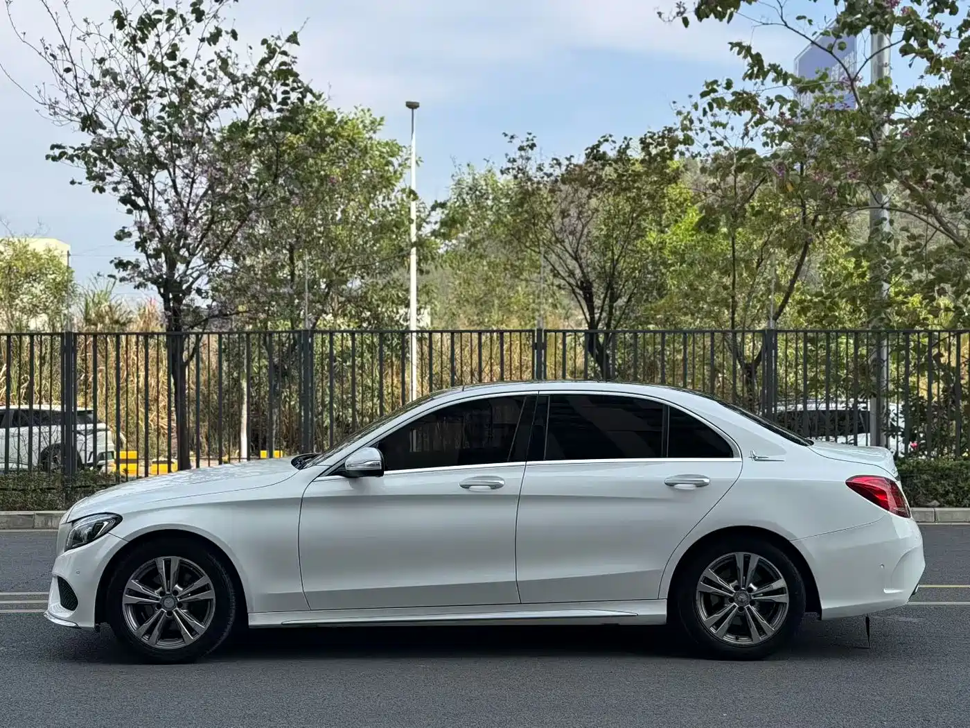 Mercedes-Benz C-Class 2016 C 200 L Sport фото 7
