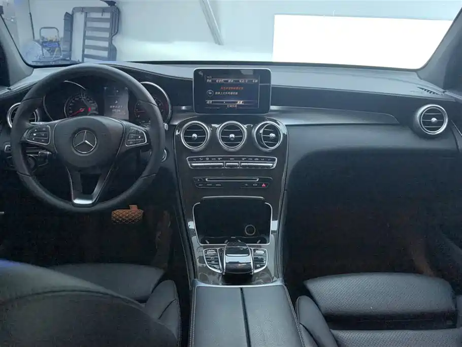 Mercedes-Benz GLC 2016 GLC 260 4MATIC Dynamic фото 11