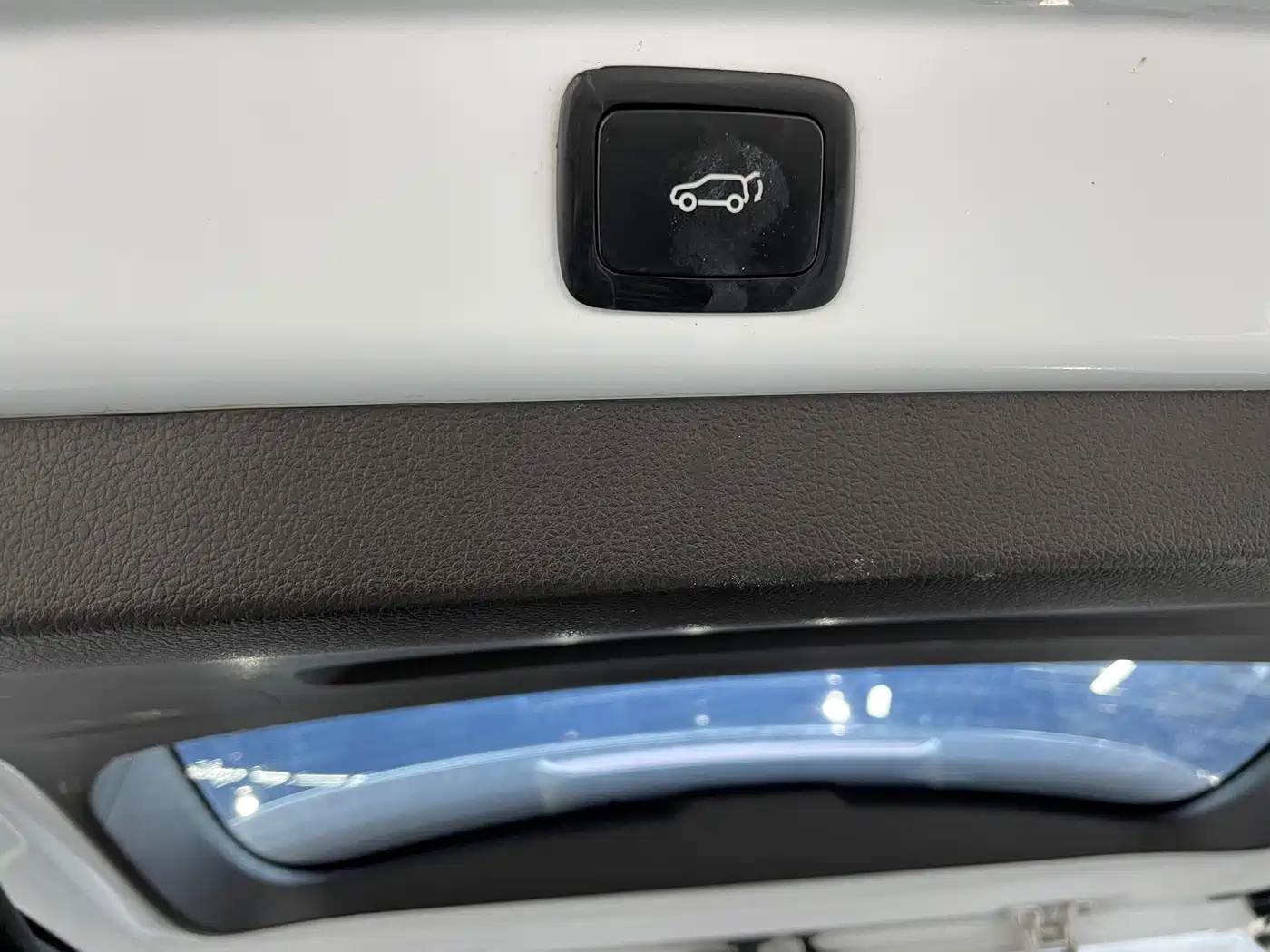 Roewe RX8 2018 2018 30T Smart Internet 2WD Flagship Edition