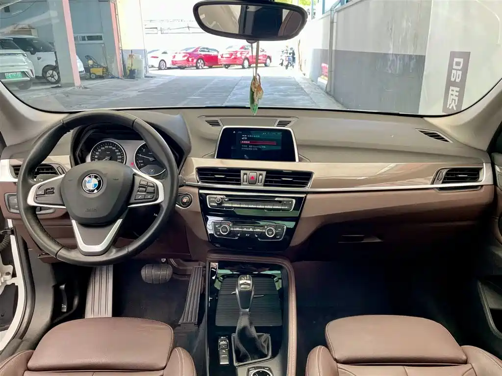 BMW X1 New Energy 2018 xDrive25Le Luxury Model фото 8