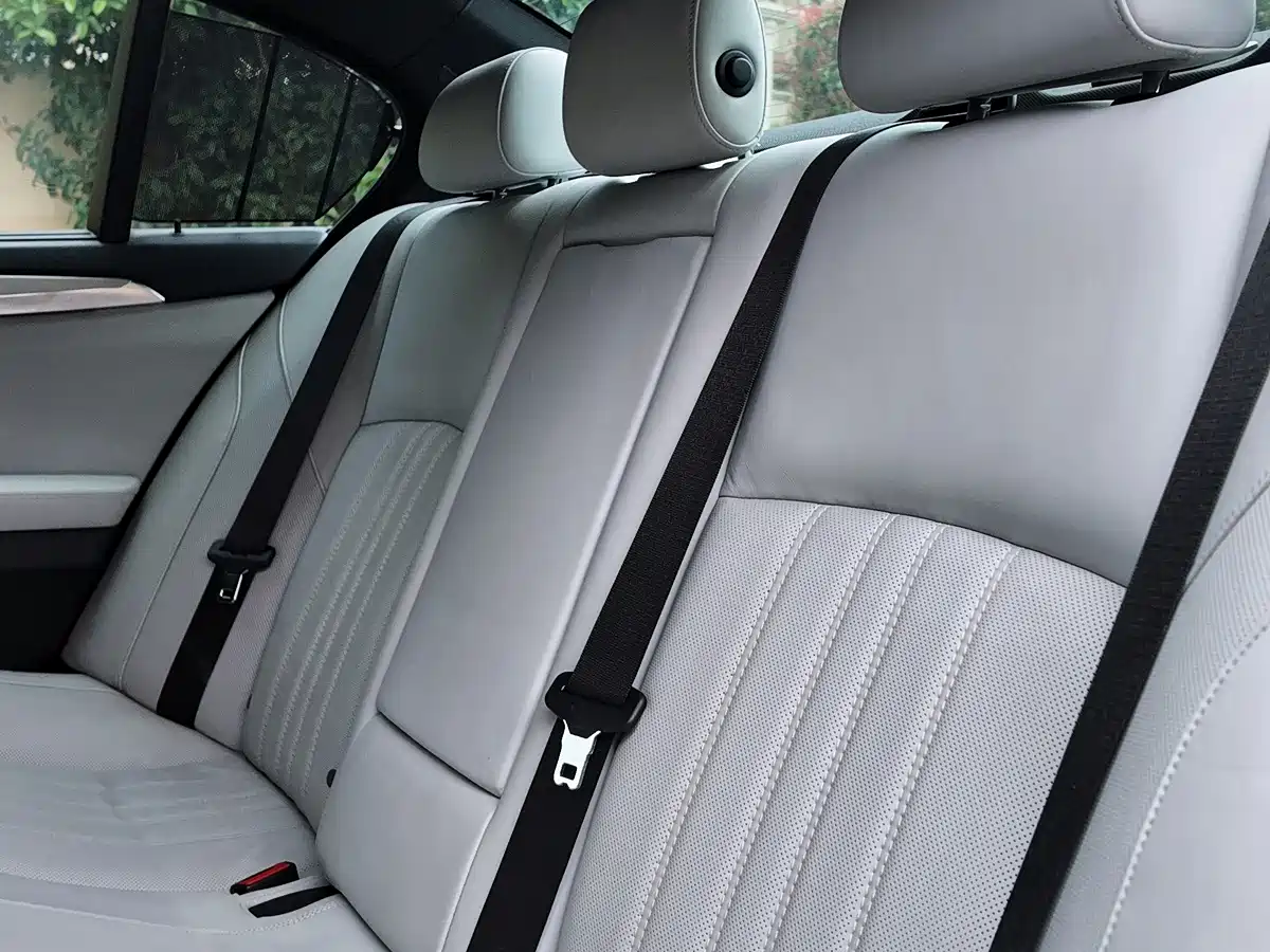 BMW M5 2013 2013 M5 US Version