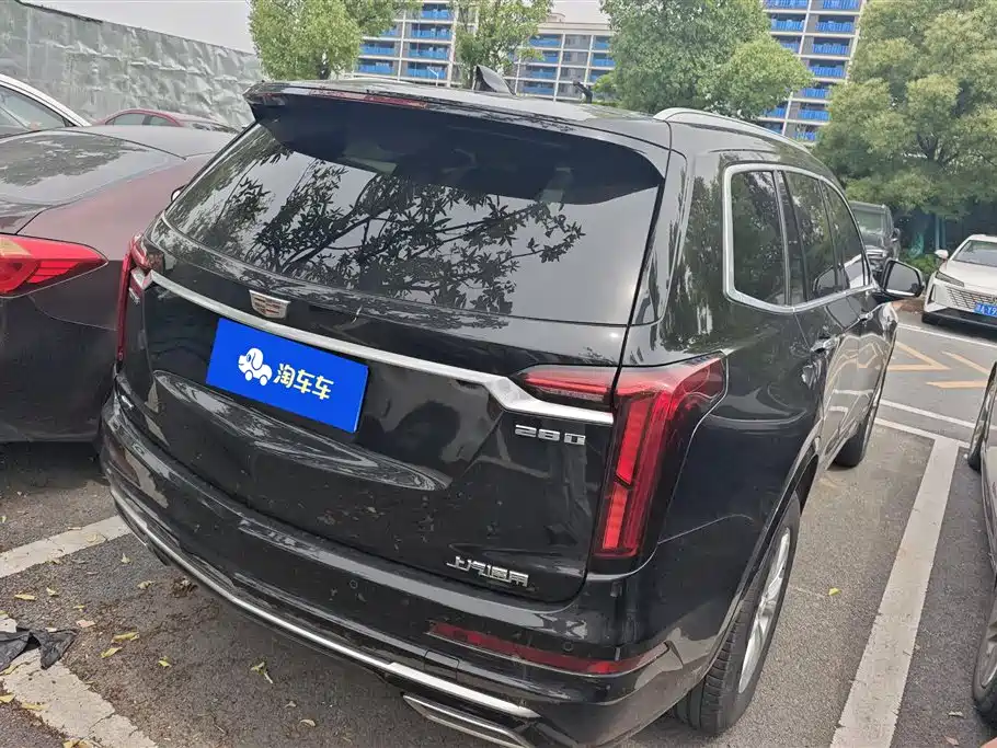 Cadillac XT6 2021 2.0T 7-Seater 4WD Trend Edition фото 3