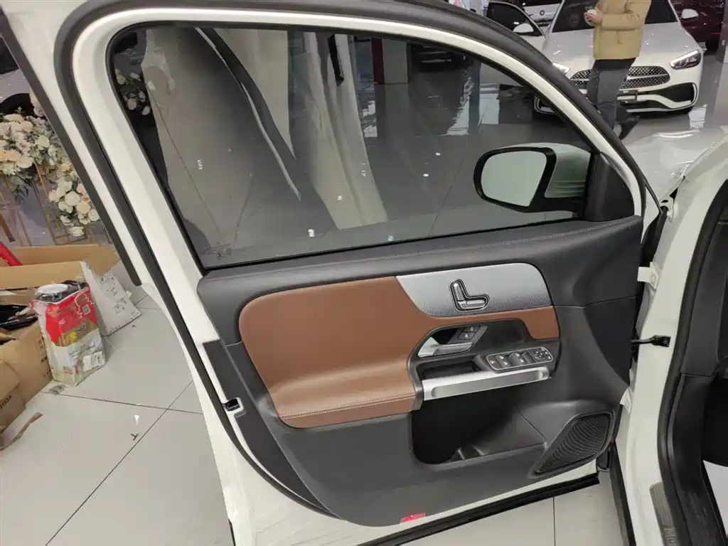 Mercedes-Benz GLB 2023 GLB 200 Style фото 26