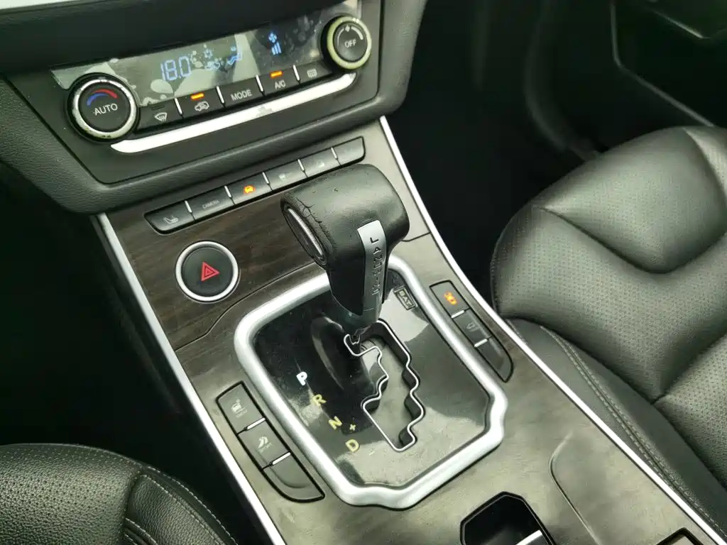 Landwind X7 2017 2015 2.0T Panorama Premium