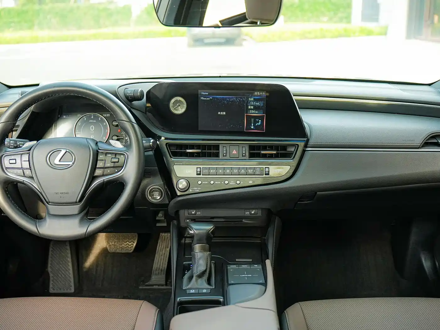 Lexus ES 2021 200 Excellence Edition фото 16