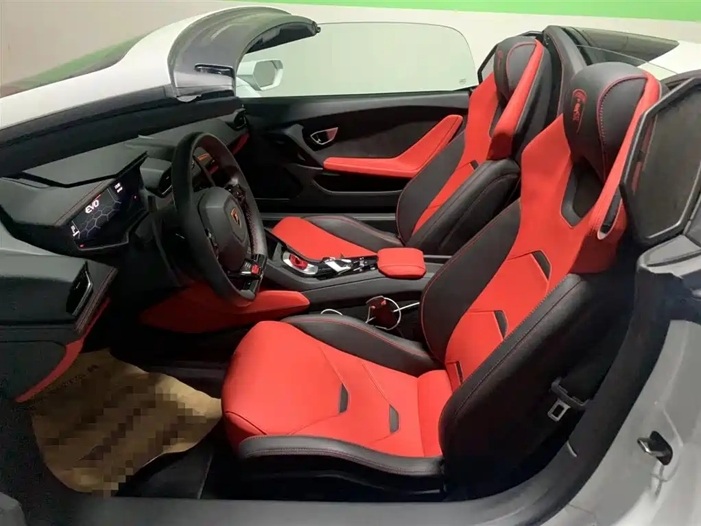 LAMBORGHINI HURACÁN