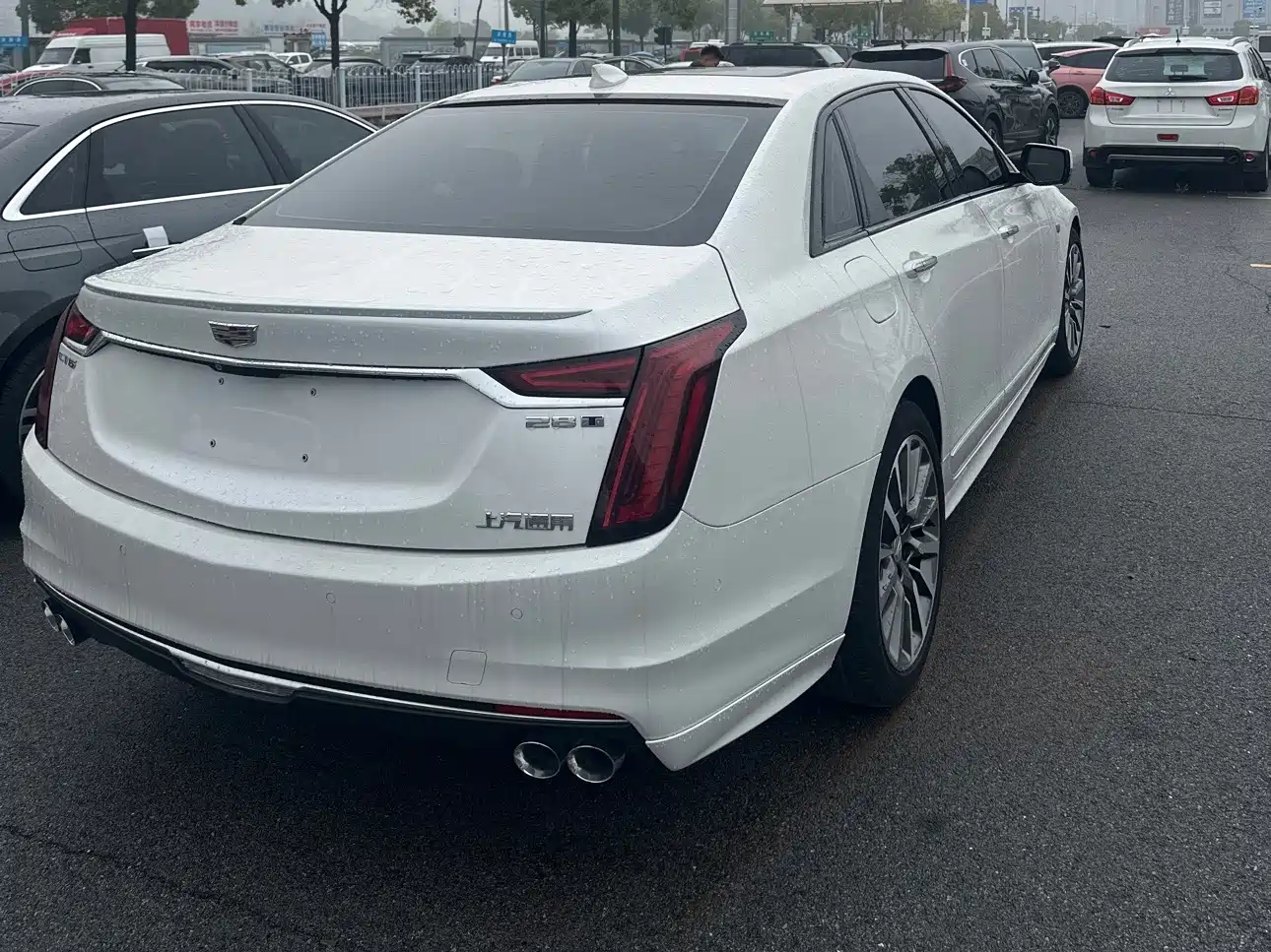 CADILLAC CT6