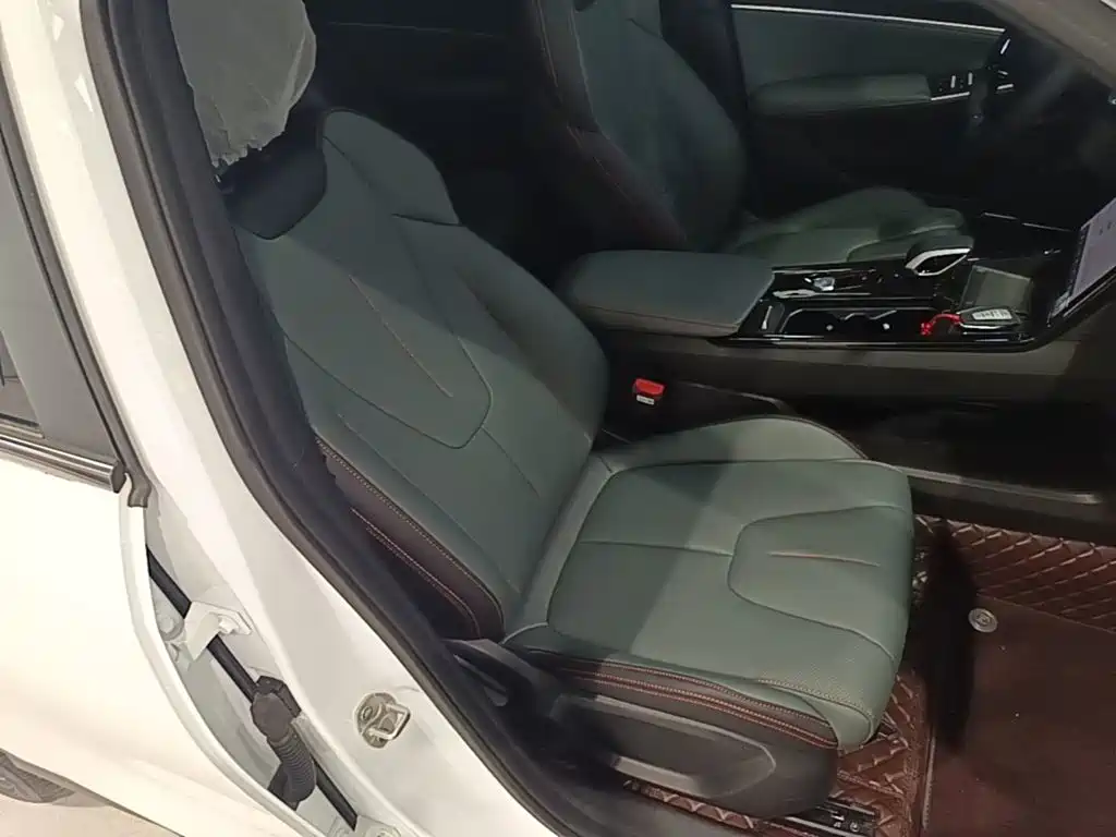 Geely Boyue 2025 2024 1.5TD Smart Connect+