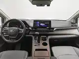 Фото 5 - Toyota Granvia