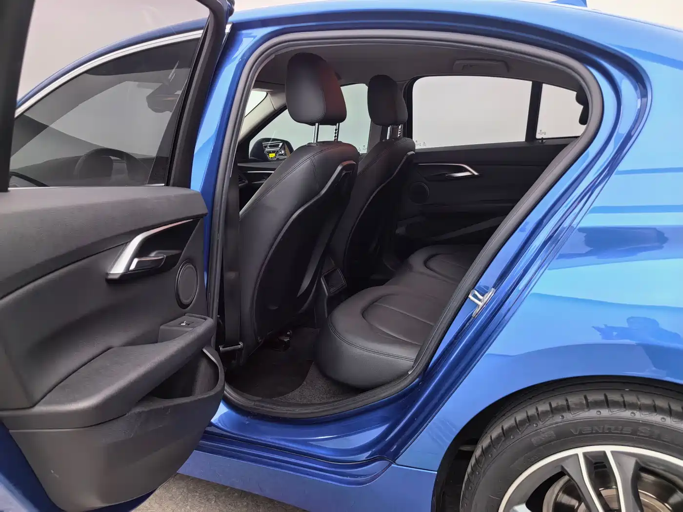 BMW 1 Series 2019 118i Fashion Edition фото 14
