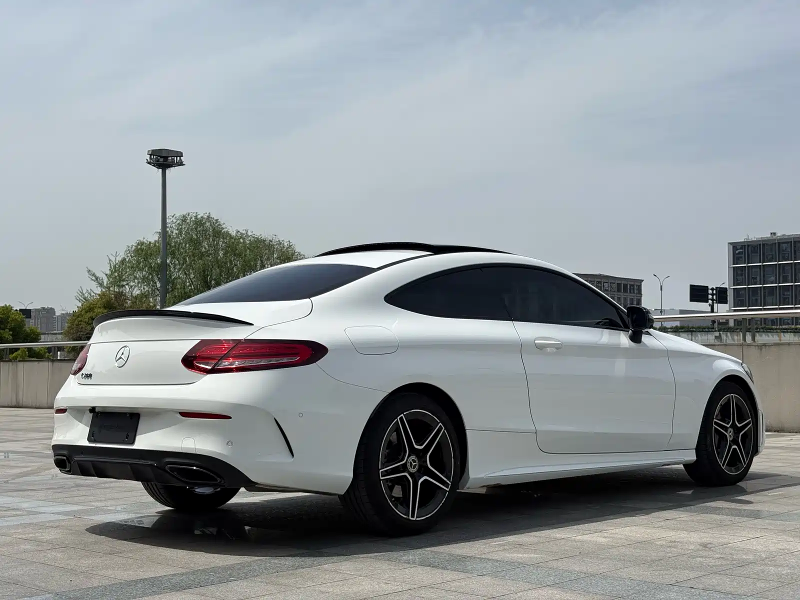 Photo 7 - Mercedes-Benz C-Class (Import)