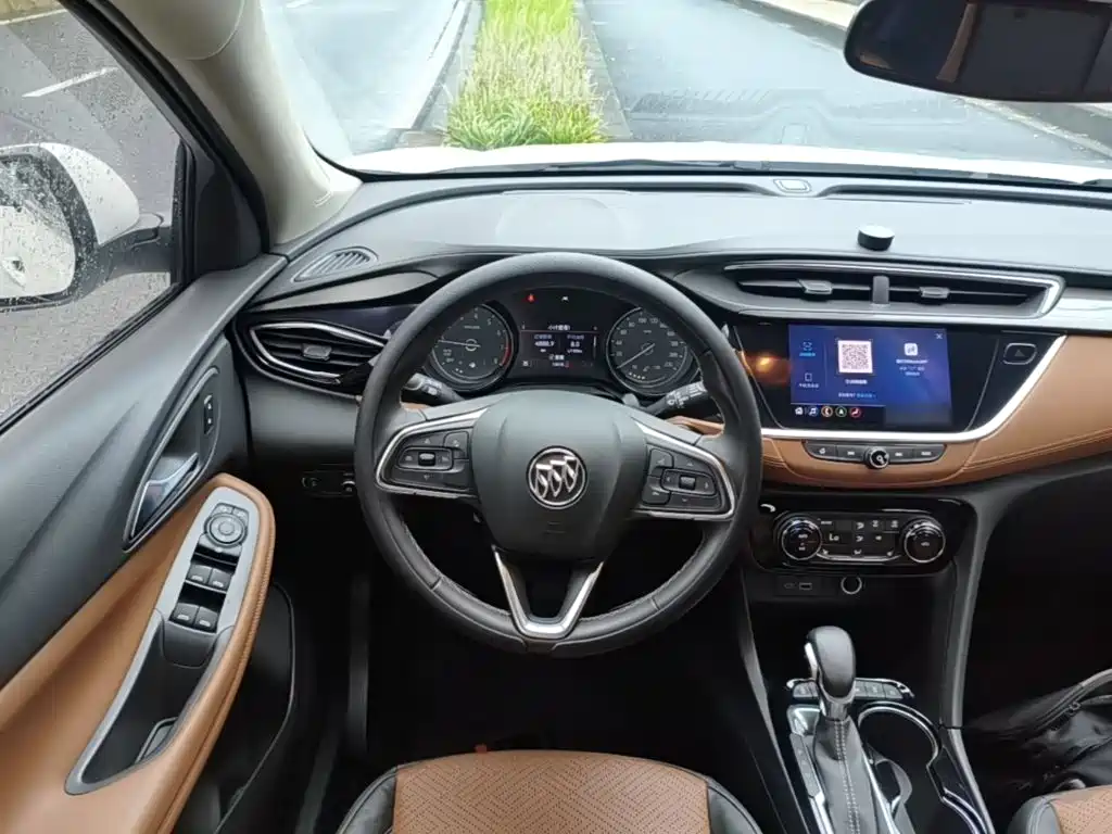 Фото 11 - Buick Encore GX