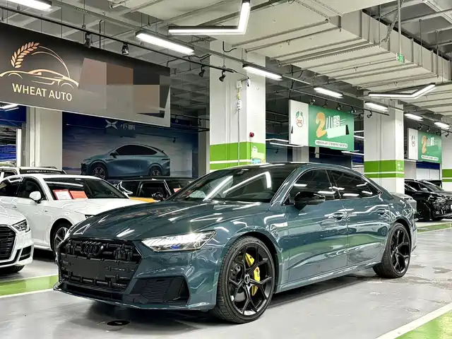 Audi A7L 2021