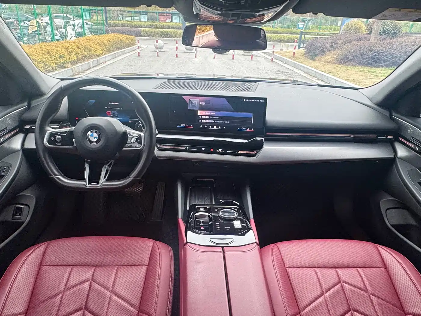 BMW 5 Series 2024 525Li M Sport Package фото 12