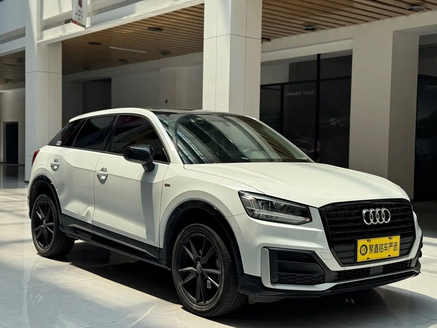 Audi Q2L 2020 35 TFSI Progressive Dynamic Model фото 3